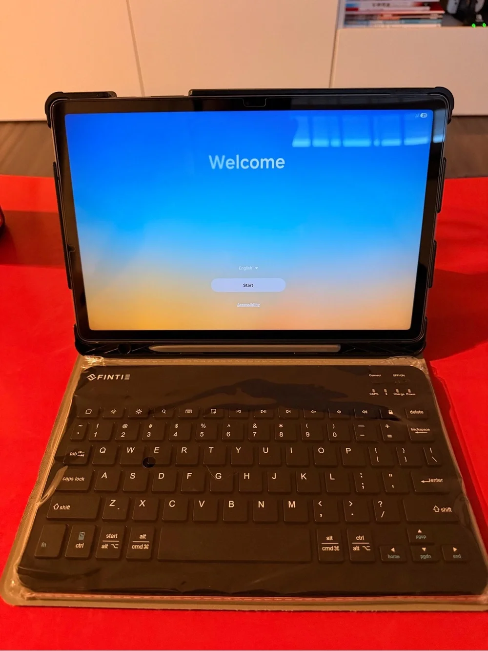 Samsung Galaxy Tab S9 FE 5G Unlocked 128GB + S Pen & Keyboard